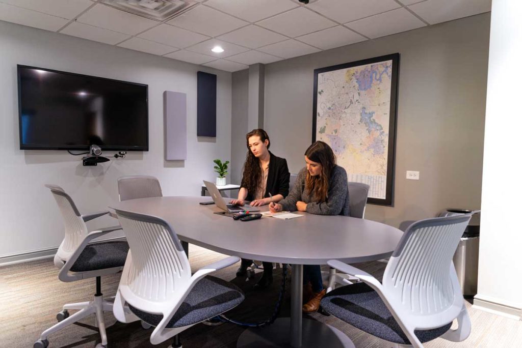 Meeting Room vs Daily Office Rentals - Which Is for You? - C615